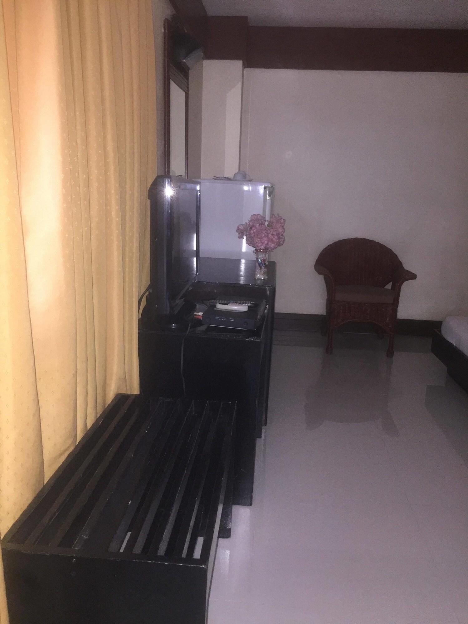 Paragon Suites Cebu Exteriör bild