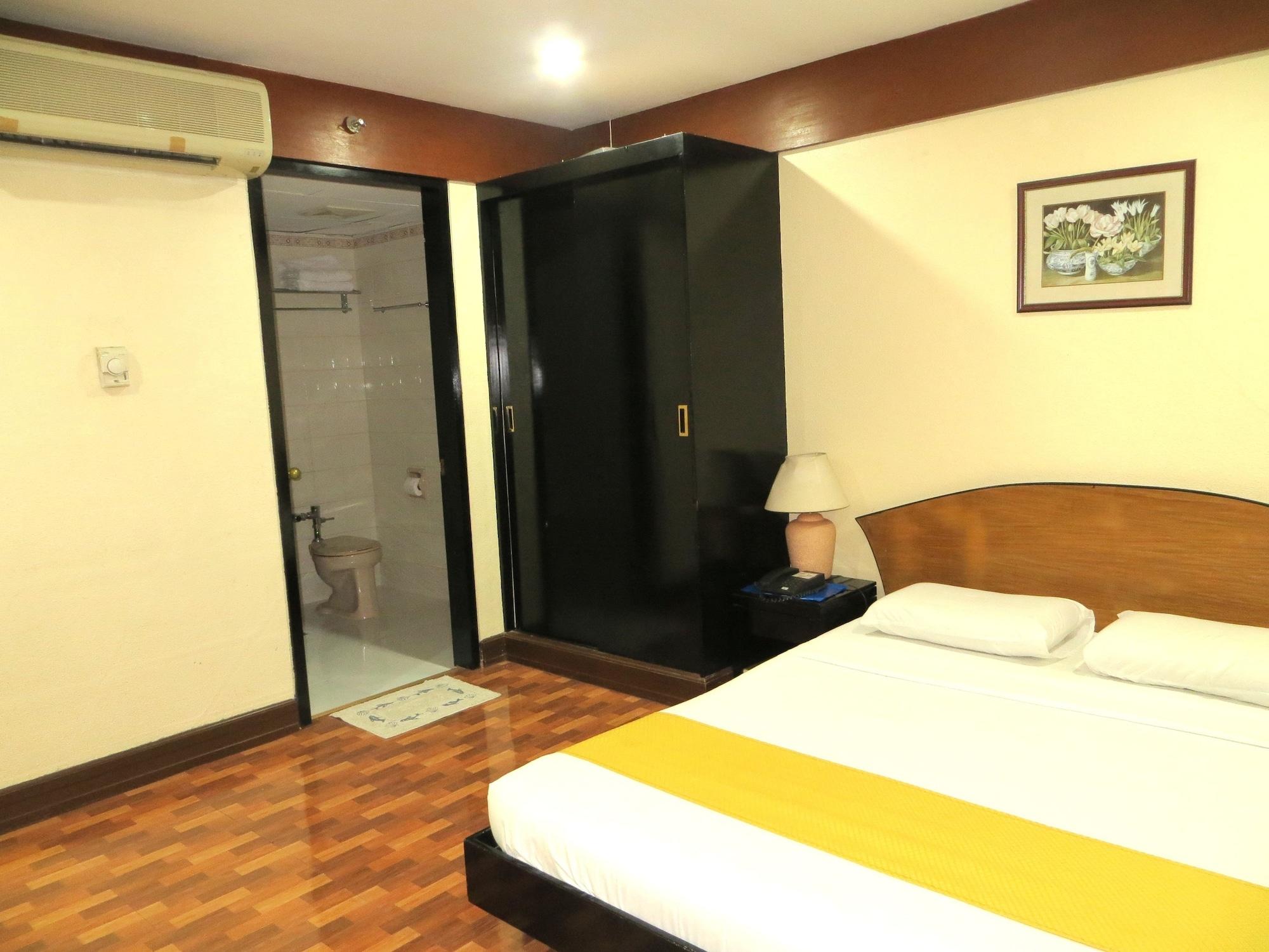 Paragon Suites Cebu Exteriör bild