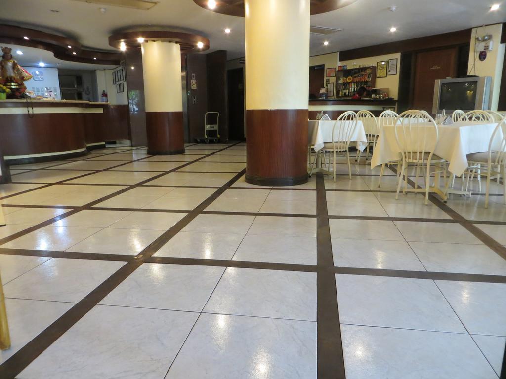 Paragon Suites Cebu Exteriör bild