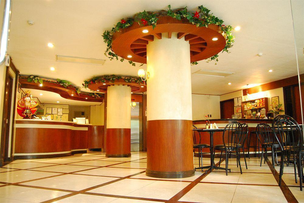 Paragon Suites Cebu Exteriör bild