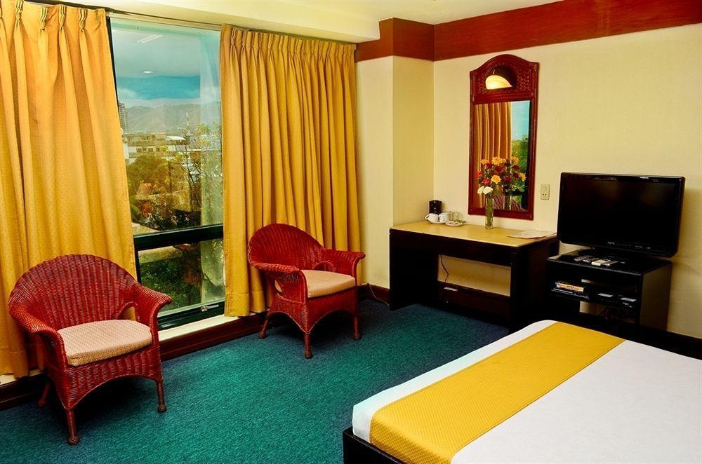 Paragon Suites Cebu Exteriör bild