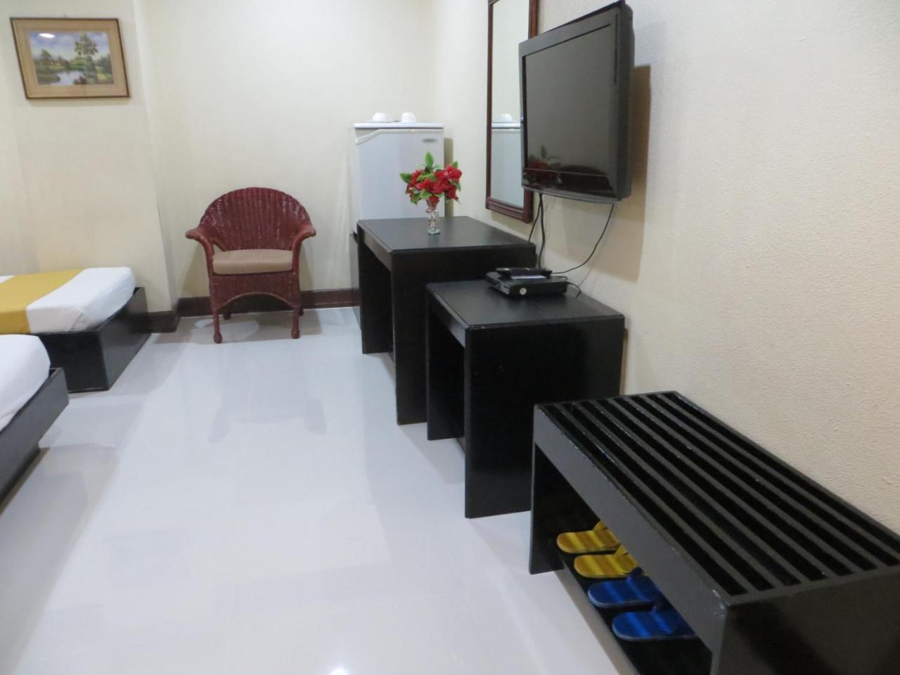 Paragon Suites Cebu Exteriör bild